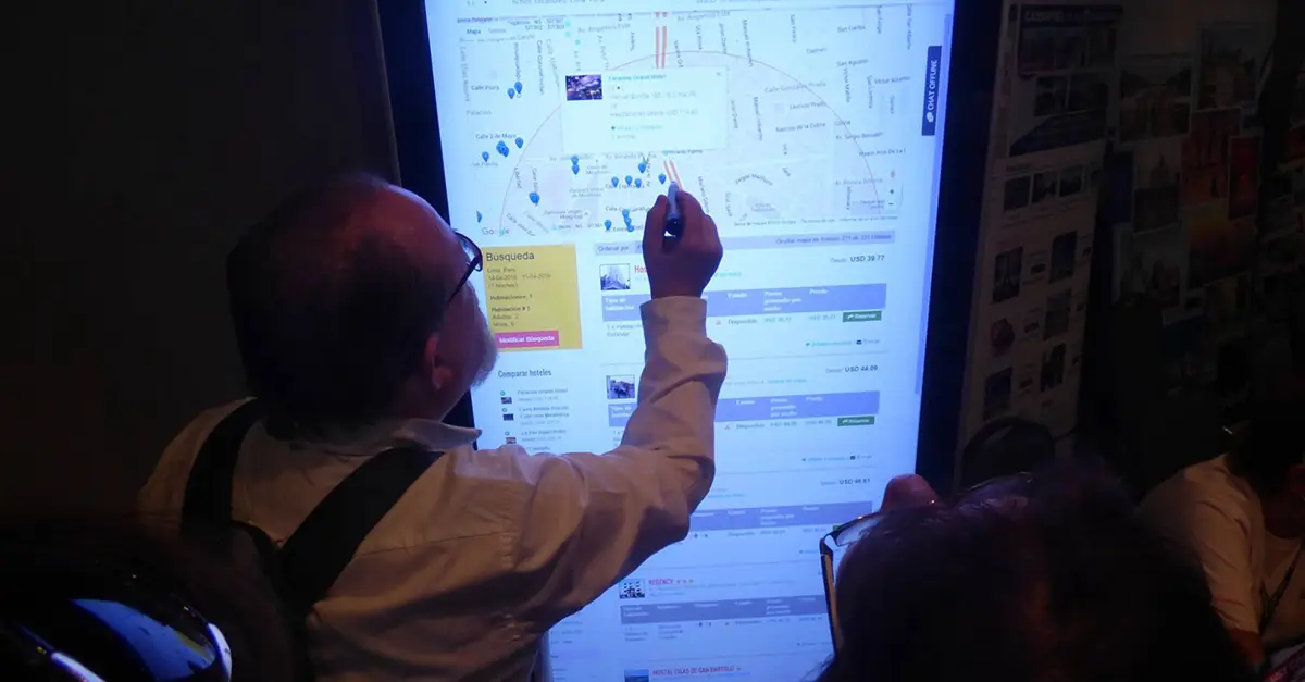Totem Tactil App Evento Carrusel Alquiler